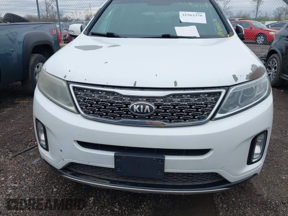 2014 Kia Sorento SX with VIN 5XYKW4A77EG449963, listed as a IAAI auction lot 41963370 with 182,072 mi miles. Bid and sale history available at carsss.com. Image 12.