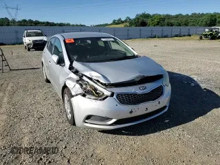 2015 Kia Forte LX with VIN KNAFK4A64F5372898, listed as a Copart auction lot 53389615 with 195,046 mi miles and Salvage Title. Bid and sale history available at carsss.com. Image 13.