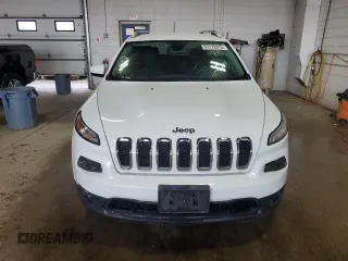 2017 Jeep Cherokee Latitude with VIN 1C4PJLCB9HD233423, listed as a Copart auction lot 53133315 with 113,150 mi miles and Salvage Title. Bid and sale history available at carsss.com. Image 5.