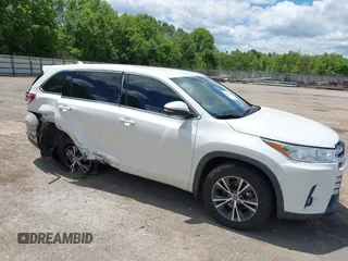2017 Toyota Highlander LE with VIN 5TDBZRFH6HS456819, listed as a IAAI auction lot 42346004 with 113,152 mi miles and . Bid and sale history available at DreamBid. Image 6.