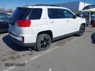 2017 GMC Terrain SLE z VIN 2GKALNEK2H6199496, wystawiony jako IAAI lot #41632391 z przebiegiem 123 326 mil mil oraz . Historia ofert i sprzedaży dostępna na DreamBid. Obrazek 4.