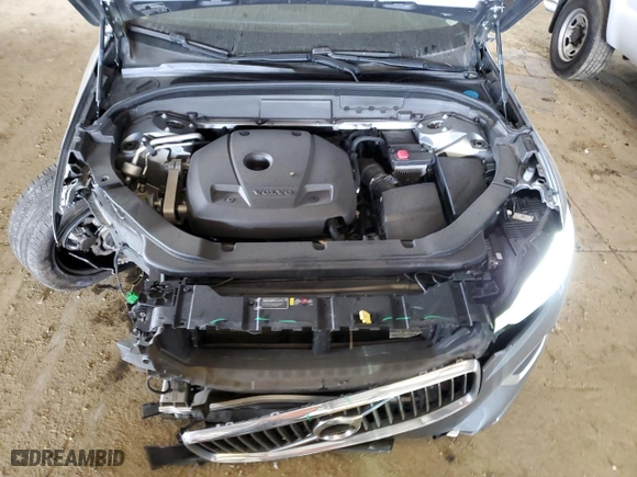 2019 Volvo XC60 Inscription with VIN LYV102RL3KB327348, listed as a Copart auction lot 43060185 with 47,546 mi miles and Salvage Title. Bid and sale history available at carsss.com. Image 12.