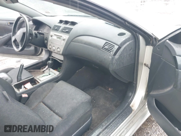 2004 Toyota Solara SE with VIN 4T1CE38P54U823549, listed as a IAAI auction lot 42260961 with 199,853 mi miles and . Bid and sale history available at DreamBid. Image 5.