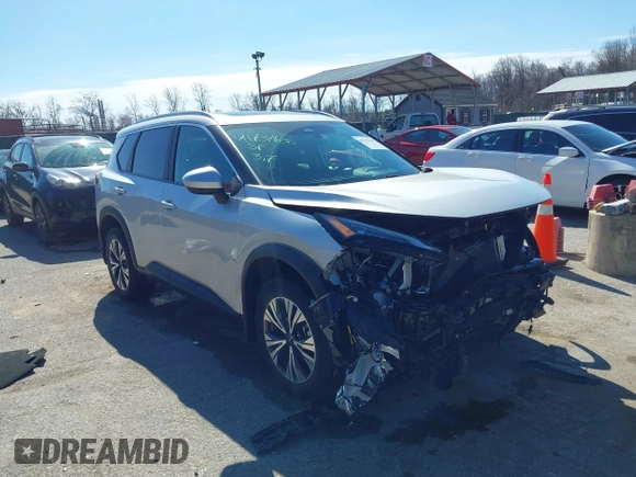 2023 Nissan Rogue SV z VIN 5N1BT3BA5PC813992, wystawiony jako IAAI lot #41737630 z przebiegiem 16 033 mil mil oraz . Historia ofert i sprzedaży dostępna na DreamBid. Obrazek 1.