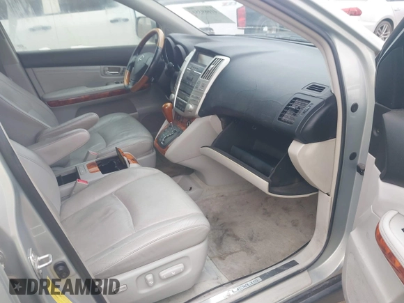 2007 Lexus RX 350 with VIN 2T2GK31U07C014696, listed as a IAAI auction lot 41669351 with 133,047 mi miles. Bid and sale history available at carsss.com. Image 5.