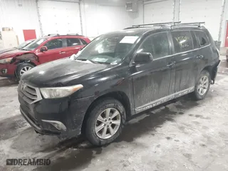 2011 Toyota Highlander with VIN 5TDBK3EH6BS062005, listed as a IAAI auction lot 41555010 with 189,683 mi miles. Bid and sale history available at carsss.com. Image 17.