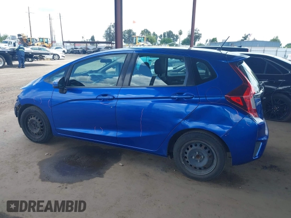 2015 Honda Fit LX z VIN 3HGGK5H51FM711607, wystawiony jako IAAI lot #42249495 z przebiegiem Nie podano mil oraz . Historia ofert i sprzedaży dostępna na DreamBid. Obrazek 15.