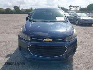 2018 Chevrolet Trax LS with VIN 3GNCJKSB4JL377396, listed as a IAAI auction lot 41943133 with 185,449 mi miles. Bid and sale history available at carsss.com. Image 6.