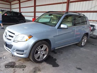 2013 Mercedes-Benz GLK with VIN WDCGG5HBXDG016369, listed as a IAAI auction lot 40325129 with 121,422 mi miles. Bid and sale history available at carsss.com. Image 2.