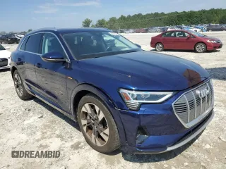 2021 Audi e-tron Premium with VIN WA1AAAGE6MB010898, listed as a Copart auction lot 58883063 with 17,986 mi miles. Bid and sale history available at carsss.com. Image 4.