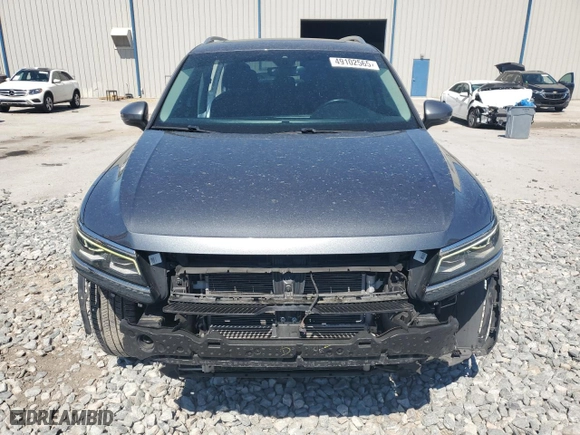 2018 Volkswagen Tiguan SEL Premium with VIN 3VV5B7AX5JM204927, listed as a Copart auction lot 49102565 with 80,282 mi miles and Salvage Title. Bid and sale history available at carsss.com. Image 5.