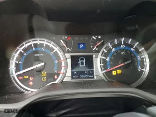 2019 Toyota 4Runner SR5 with VIN JTEZU5JR5K5206549, listed as a Copart auction lot 45499105 with 32,629 mi miles and Salvage Title. Bid and sale history available at carsss.com. Image 9.