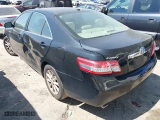2011 Toyota Camry LE with VIN 4T1BK3EK4BU628651, listed as a IAAI auction lot 41907116 with 304,734 mi miles. Bid and sale history available at carsss.com. Image 3.