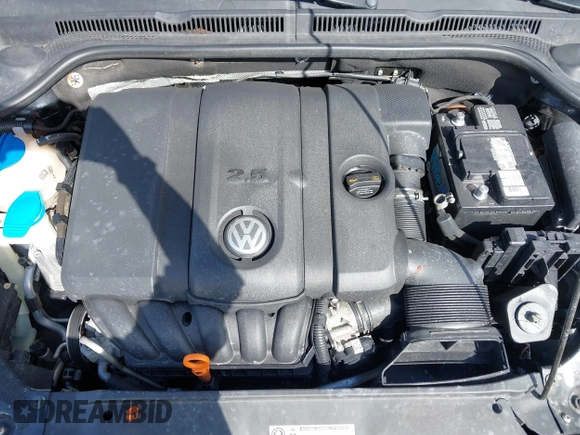 2012 Volkswagen Jetta SE z VIN 3VWDP7AJXCM339022, wystawiony jako IAAI lot #41688690 z przebiegiem 104 120 mil mil oraz . Historia ofert i sprzedaży dostępna na DreamBid. Obrazek 10.