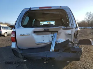 2011 Ford Expedition XL z VIN 1FMJU1G53BEF21649, wystawiony jako Copart lot #84542364 z przebiegiem 175 320 mil mil oraz Szkoda całkowita • Salvage title. Historia ofert i sprzedaży dostępna na DreamBid. Obrazek 6.