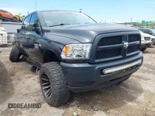 2017 Ram 2500 Tradesman z VIN 3C6UR4CJ1HG748189, wystawiony jako IAAI lot #42077420 z przebiegiem 175 256 mil mil oraz . Historia ofert i sprzedaży dostępna na DreamBid. Obrazek 1.