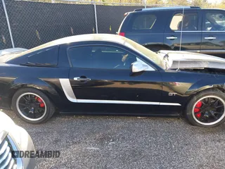 2006 Ford Mustang GT Deluxe with VIN 1ZVFT82H365148851, listed as a IAAI auction lot 41879208 with 150,095 mi miles. Bid and sale history available at carsss.com. Image 13.