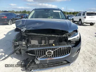2022 Volvo XC60 Recharge Plug-In Hybrid Inscription with VIN YV4H60DL2N1069891, listed as a Copart auction lot 84258724 with 13,365 mi miles and Salvage Title. Bid and sale history available at carsss.com. Image 5.