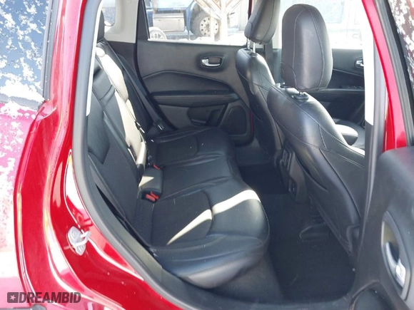 2018 Jeep Compass Latitude with VIN 3C4NJCBB7JT495367, listed as a IAAI auction lot 41590982 with 50,420 mi miles. Bid and sale history available at carsss.com. Image 8.