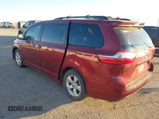 2018 Toyota Sienna LE Auto Access Seat with VIN 5TDKZ3DC2JS902975, listed as a IAAI auction lot 41313115 with 120,808 mi miles. Bid and sale history available at carsss.com. Image 3.