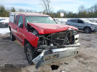 1999 Chevrolet Silverado 1500 LS with VIN 1GCEK19T8XE121004, listed as a IAAI auction lot 41557854 with 0 mi miles. Bid and sale history available at carsss.com. Image 1.
