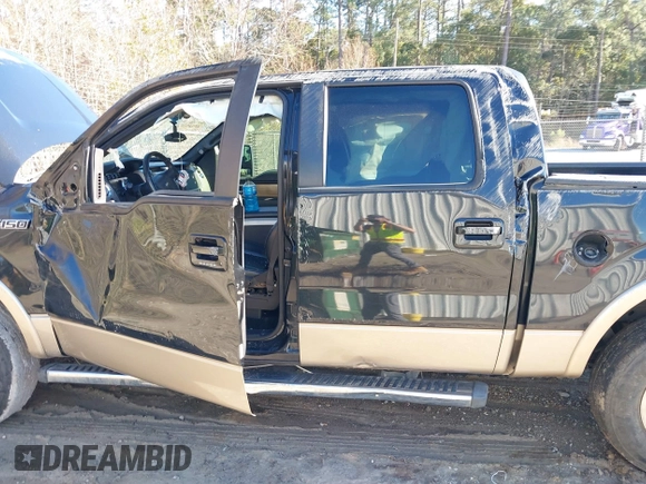 2011 Ford F-150 Lariat with VIN 1FTFW1E64BFA33904, listed as a IAAI auction lot 41665400 with 122,139 mi miles. Bid and sale history available at carsss.com. Image 15.