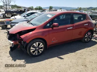 2015 Nissan LEAF SV with VIN 1N4AZ0CPXFC308356, listed as a Copart auction lot 52043783 with 71,353 mi miles. Bid and sale history available at carsss.com. Image 1.