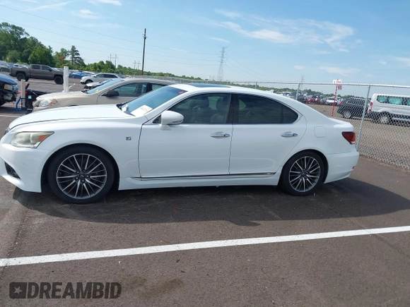 2013 Lexus LS 460 с VIN JTHCL5EF8D5019482, выставлен на аукционе IAAI как лот 42612274 с пробегом 64 972 миль миль и . История ставок и продаж доступна на DreamBid. Изображение 14.