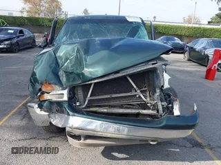 2002 GMC Sierra 1500 SLE z VIN 2GTEC19V121150546, wystawiony jako IAAI lot #40974798 z przebiegiem Nie podano mil oraz . Historia ofert i sprzedaży dostępna na DreamBid. Obrazek 12.