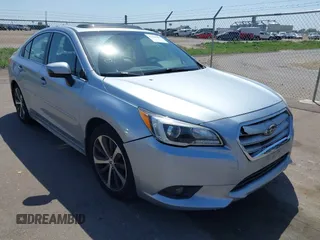2015 Subaru Legacy Limited z VIN 4S3BNBN62F3070285, wystawiony jako IAAI lot #42238984 z przebiegiem 126 270 mil mil oraz . Historia ofert i sprzedaży dostępna na DreamBid. Obrazek 1.