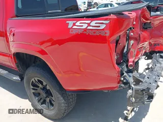 2022 Toyota Tacoma SR with VIN 3TYAX5GN6NT060646, listed as a IAAI auction lot 42186513 with 46,735 mi miles and . Bid and sale history available at DreamBid. Image 21.