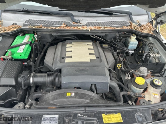 2008 Land Rover Range Rover Sport HSE with VIN SALSK25428A171759, listed as a Copart auction lot 82018504 with 169,102 mi miles and Clean Title. Bid and sale history available at carsss.com. Image 7.