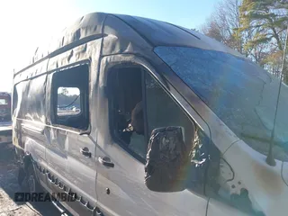 2015 Ford Transit с VIN 1FTSW3XV5FKA48407, выставлен на аукционе IAAI как лот 41359013 с пробегом 145 120 миль миль и . История ставок и продаж доступна на DreamBid. Изображение 6.