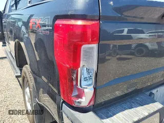 2019 Ford F-250 XL с VIN 1FT7W2BT5KEC22832, выставлен на аукционе IAAI как лот 42740580 с пробегом 150 547 миль миль и . История ставок и продаж доступна на DreamBid. Изображение 19.