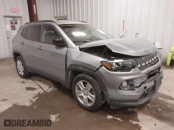 2022 Jeep Compass Latitude with VIN 3C4NJDBB1NT164537, listed as a IAAI auction lot 41424844 with 53,020 mi miles and . Bid and sale history available at DreamBid. Image 1.