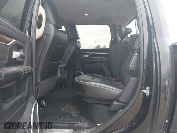 2020 Ram 2500 Laramie z VIN 3C6UR5FL6LG284652, wystawiony jako IAAI lot #41536970 z przebiegiem 92 566 mil mil oraz . Historia ofert i sprzedaży dostępna na DreamBid. Obrazek 8.
