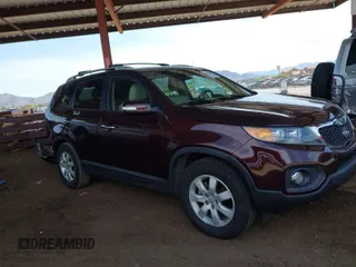 2013 Kia Sorento LX with VIN 5XYKT3A62DG350282, listed as a IAAI auction lot 41923786 with 78,893 mi miles. Bid and sale history available at carsss.com. Image 1.