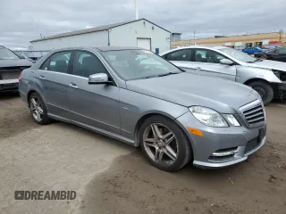2012 Mercedes-Benz E-Class E 350 Luxury with VIN WDDHF8JB4CA580423, listed as a Copart auction lot 52798685 with 70,803 mi miles and Clean Title. Bid and sale history available at carsss.com. Image 4.