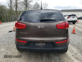 2015 Kia Sportage LX z VIN KNDPB3AC5F7728416, wystawiony jako Copart lot #54990375 z przebiegiem 194 934 mil mil oraz Czysty tytuł • Clean title. Historia ofert i sprzedaży dostępna na DreamBid. Obrazek 6.