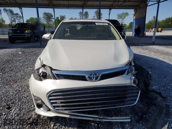 2015 Toyota Avalon Limited with VIN 4T1BK1EB4FU156333, listed as a Copart auction lot 52373885 with 118,118 mi miles and Salvage Title. Bid and sale history available at DreamBid. Image 5.