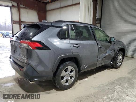 2023 Toyota RAV4 Hybrid XLE with VIN JTMRWRFV0PD200490, listed as a Copart auction lot 47106175 with 17,526 mi miles and Salvage Title. Bid and sale history available at carsss.com. Image 3.