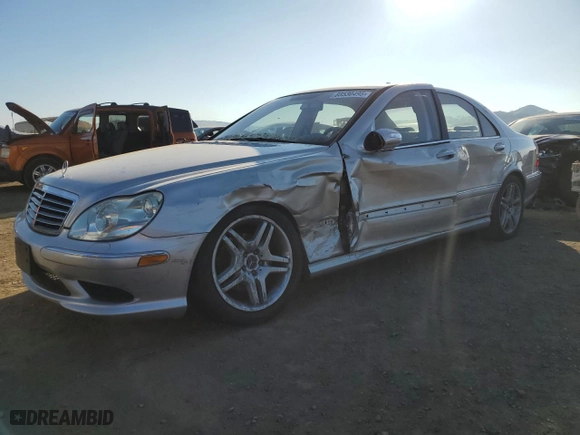 2006 Mercedes-Benz S-Class 5.0L with VIN WDBNG75J26A472276, listed as a Copart auction lot 88530495 with 47,859 mi miles and Salvage Title. Bid and sale history available at carsss.com. Image 1.