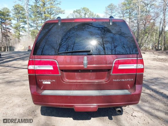 2012 Lincoln Navigator with VIN 5LMJJ2H51CEL08839, listed as a IAAI auction lot 41921925 with 430,163 mi miles. Bid and sale history available at carsss.com. Image 16.