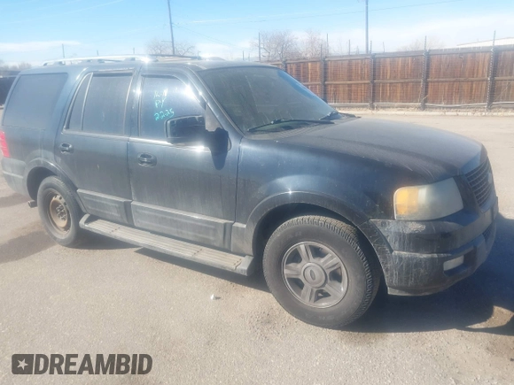 2006 Ford Expedition Limited with VIN 1FMFU195X6LA87797, listed as a IAAI auction lot 41496625 with 207,737 mi miles. Bid and sale history available at carsss.com. Image 1.