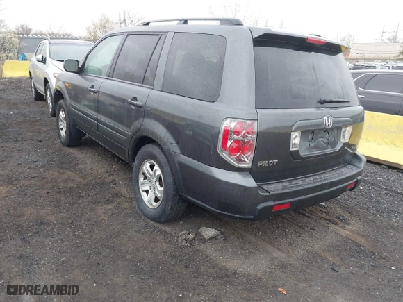 2008 Honda Pilot VP with VIN 5FNYF18238B052443, listed as a IAAI auction lot 41993151 with 105,671 mi miles. Bid and sale history available at carsss.com. Image 3.