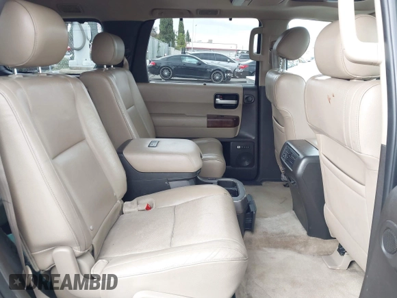 2010 Toyota Sequoia Platinum with VIN 5TDYY5G14AS022525, listed as a IAAI auction lot 41788508 with 205,415 mi miles. Bid and sale history available at carsss.com. Image 8.