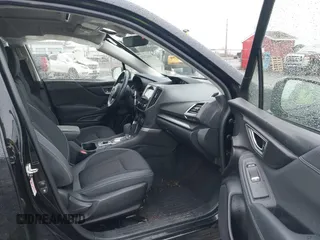 2019 Subaru Forester Premium with VIN JF2SKAEC6KH551325, listed as a IAAI auction lot 41623331 with 88,727 mi miles. Bid and sale history available at carsss.com. Image 5.