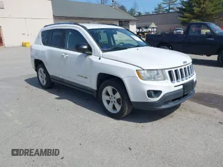 2011 Jeep Compass with VIN 1J4NF1FB9BD134384, listed as a IAAI auction lot 41941563 with 132,147 mi miles. Bid and sale history available at carsss.com. Image 1.
