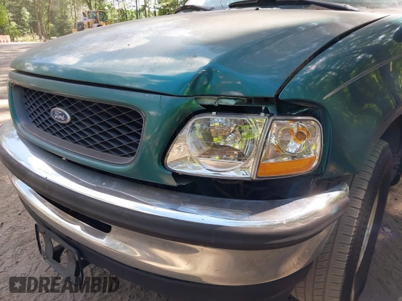 1998 Ford F-150 XL with VIN 1FTRX17L2WNA14048, listed as a IAAI auction lot 42647951 with 217,874 mi miles and . Bid and sale history available at DreamBid. Image 6.