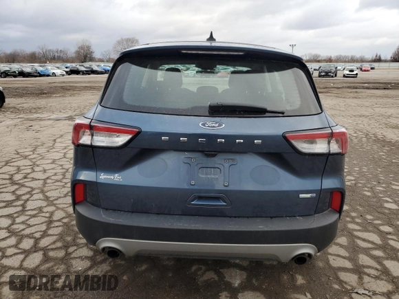 2020 Ford Escape S z VIN 1FMCU9F6XLUC06825, wystawiony jako Copart lot #84080684 z przebiegiem 135 494 mil mil oraz Szkoda całkowita • Salvage title. Historia ofert i sprzedaży dostępna na DreamBid. Obrazek 6.